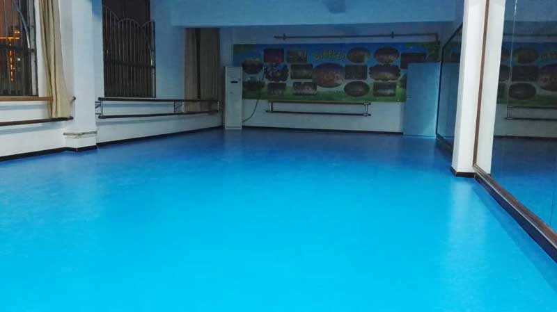 舞蹈室地板企業(yè)應(yīng)該“看人上菜”